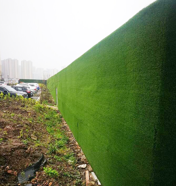 用人造草坪做市政圍擋合適嗎？