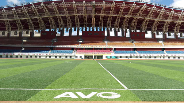 為什么都要建設(shè)FIFA認證的人造草坪場地呢？